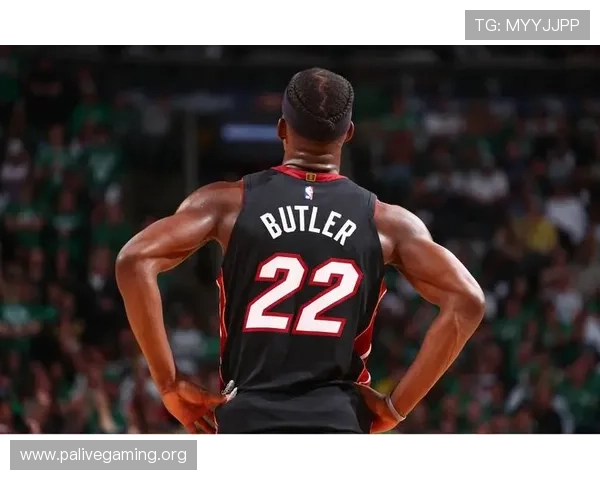 热火播放致敬巴特勒视频时 主场观众爆发嘘声引发热议 热火播放致敬巴特勒视频时 主场观众爆发嘘声引发热议